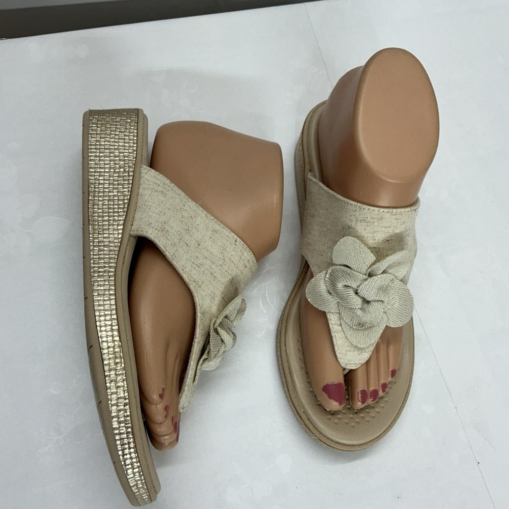 easy street Bloom Cream Floral Women's Sandals - Picture 3 of 7